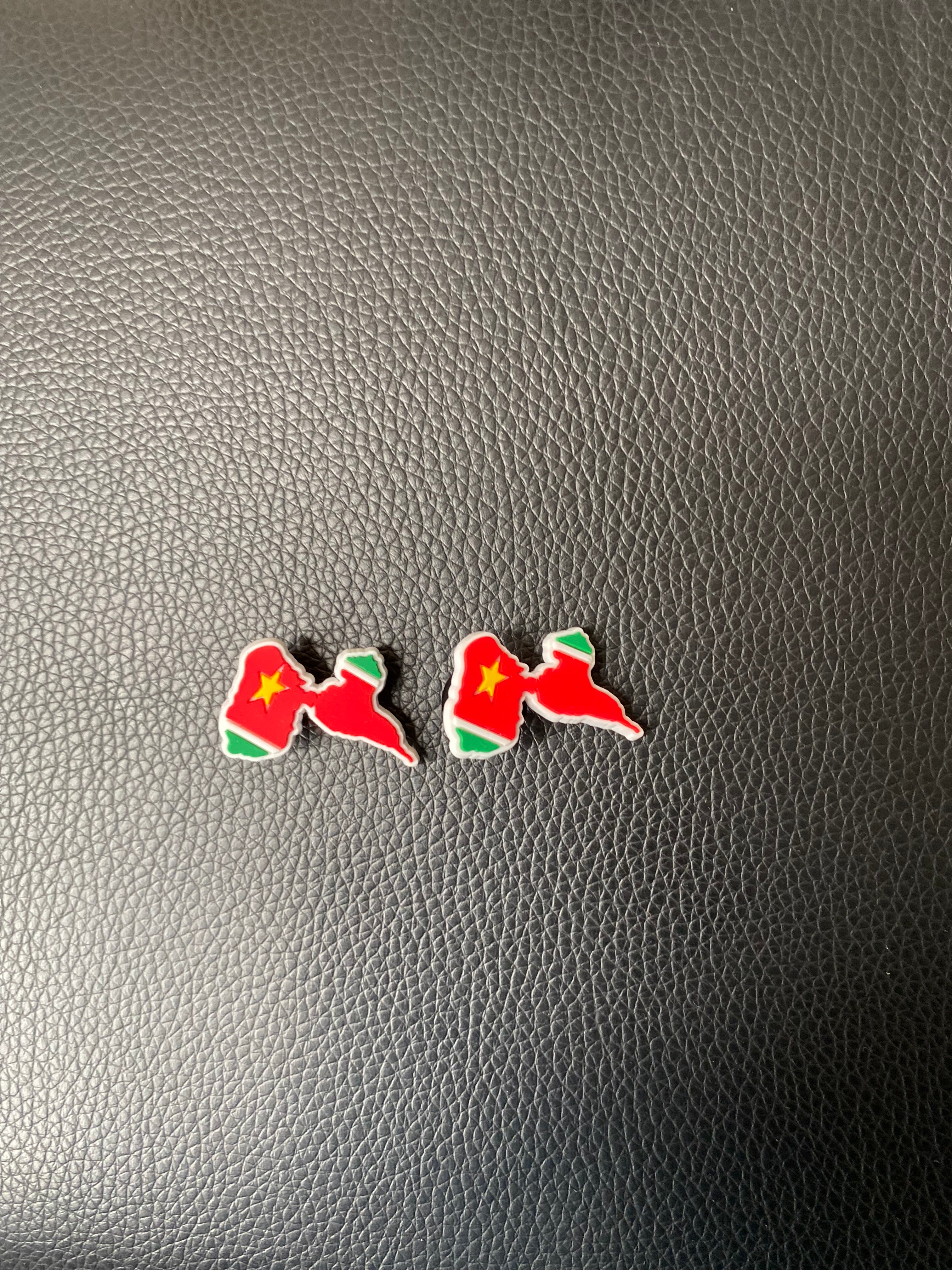 Pin's GWADA (la paire)